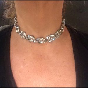 Vintage Lisner necklace choker